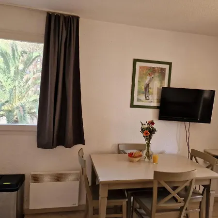Apartment Little Valescure Yourhosthelper
