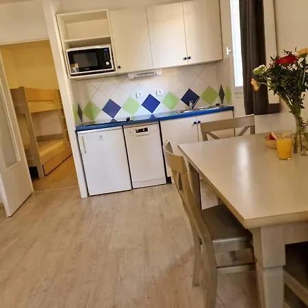 Little Valescure Yourhosthelper Apartament Saint-Raphaël